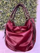 Carregar imagem no visualizador da galeria, Bolsa HAIA em couro legítimo