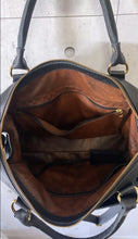 Carregar imagem no visualizador da galeria, Bolsa LONDRES em couro legítimo