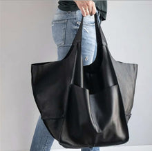 Carregar imagem no visualizador da galeria, Bolsa rústica BARONNI em couro legítimo