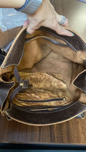 Carregar imagem no visualizador da galeria, Bolsa SANTORINI em couro legítimo