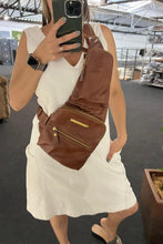 Carregar imagem no visualizador da galeria, LANÇAMENTO! Bolsa ILHA SAÔNA