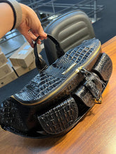 Carregar imagem no visualizador da galeria, LANÇAMENTO! Bolsa MAX POCHETE ARPOADOR em couro legítimo