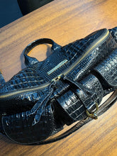 Carregar imagem no visualizador da galeria, LANÇAMENTO! Bolsa MAX POCHETE ARPOADOR em couro legítimo