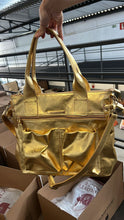 Carregar imagem no visualizador da galeria, Bolsa BARCELONA em couro legítimo