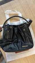 Carregar imagem no visualizador da galeria, Bolsa RIO em couro legítimo