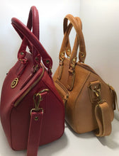 Carregar imagem no visualizador da galeria, Bolsa BERNA em couro legítimo