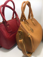 Carregar imagem no visualizador da galeria, Bolsa BERNA em couro legítimo