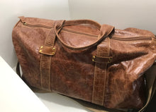 Carregar imagem no visualizador da galeria, Mala de Viagem HELSINK em couro legítimo