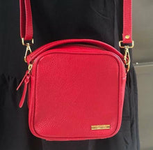 Carregar imagem no visualizador da galeria, Bolsa CANCUN em couro legítimo