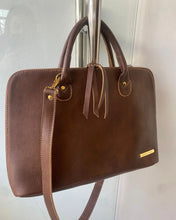 Carregar imagem no visualizador da galeria, Pasta Executiva para Notebook MANHATTAN em couro legítimo