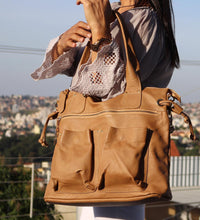 Carregar imagem no visualizador da galeria, Bolsa BARCELONA em couro legítimo