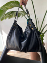 Carregar imagem no visualizador da galeria, Bolsa CAPADÓCIA em couro legítimo