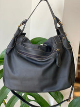 Carregar imagem no visualizador da galeria, Bolsa BÉLGICA em couro legítimo