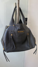 Carregar imagem no visualizador da galeria, Bolsa MONTEVIDÉO em couro legítimo