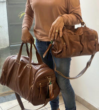 Carregar imagem no visualizador da galeria, Mala de Viagem HELSINK em couro legítimo