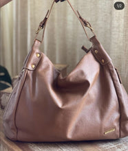 Carregar imagem no visualizador da galeria, Bolsa CAPADÓCIA em couro legítimo