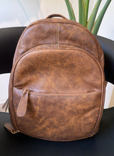 Carregar imagem no visualizador da galeria, Mochila CANADÁ em couro legítimo