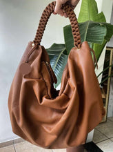 Carregar imagem no visualizador da galeria, Bolsa MORGANA em couro legítimo