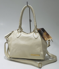 Carregar imagem no visualizador da galeria, Bolsa SARDEGNA em couro legítimo