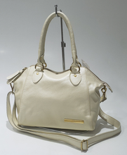 Carregar imagem no visualizador da galeria, Bolsa SARDEGNA em couro legítimo