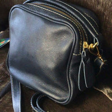Carregar imagem no visualizador da galeria, Bolsa CANCUN em couro legítimo