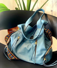 Carregar imagem no visualizador da galeria, Bolsa MONTEVIDÉO em couro legítimo