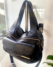 Carregar imagem no visualizador da galeria, Bolsa BAHAMAS MATELASSÊ em couro legítimo