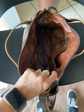 Carregar imagem no visualizador da galeria, Bolsa ALEJANDRÍA em couro legítimo