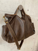 Carregar imagem no visualizador da galeria, Bolsa ALEJANDRÍA em couro legítimo