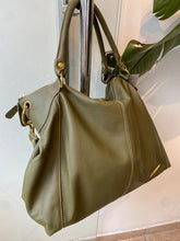 Carregar imagem no visualizador da galeria, Bolsa VERSALHES em couro legítimo