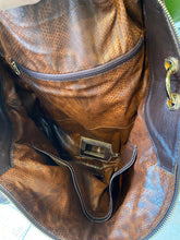 Carregar imagem no visualizador da galeria, Bolsa VERSALHES em couro legítimo