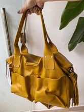 Carregar imagem no visualizador da galeria, Bolsa IBIZA em couro legítimo