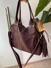 Carregar imagem no visualizador da galeria, Bolsa IBIZA em couro legítimo