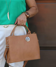 Carregar imagem no visualizador da galeria, Bolsa MALTA em couro legítimo