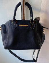 Carregar imagem no visualizador da galeria, Bolsa SARDEGNA em couro legítimo