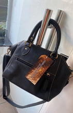 Carregar imagem no visualizador da galeria, Bolsa SARDEGNA em couro legítimo