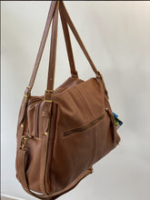Carregar imagem no visualizador da galeria, Bolsa NORUEGA em couro Legítimo