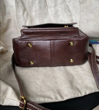 Carregar imagem no visualizador da galeria, Bolsa MÔNACO em couro legítimo