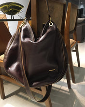 Carregar imagem no visualizador da galeria, Bolsa TAILÂNDIA em couro legítimo