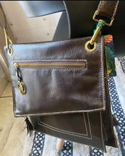 Carregar imagem no visualizador da galeria, Bolsa DIJON em couro legítimo