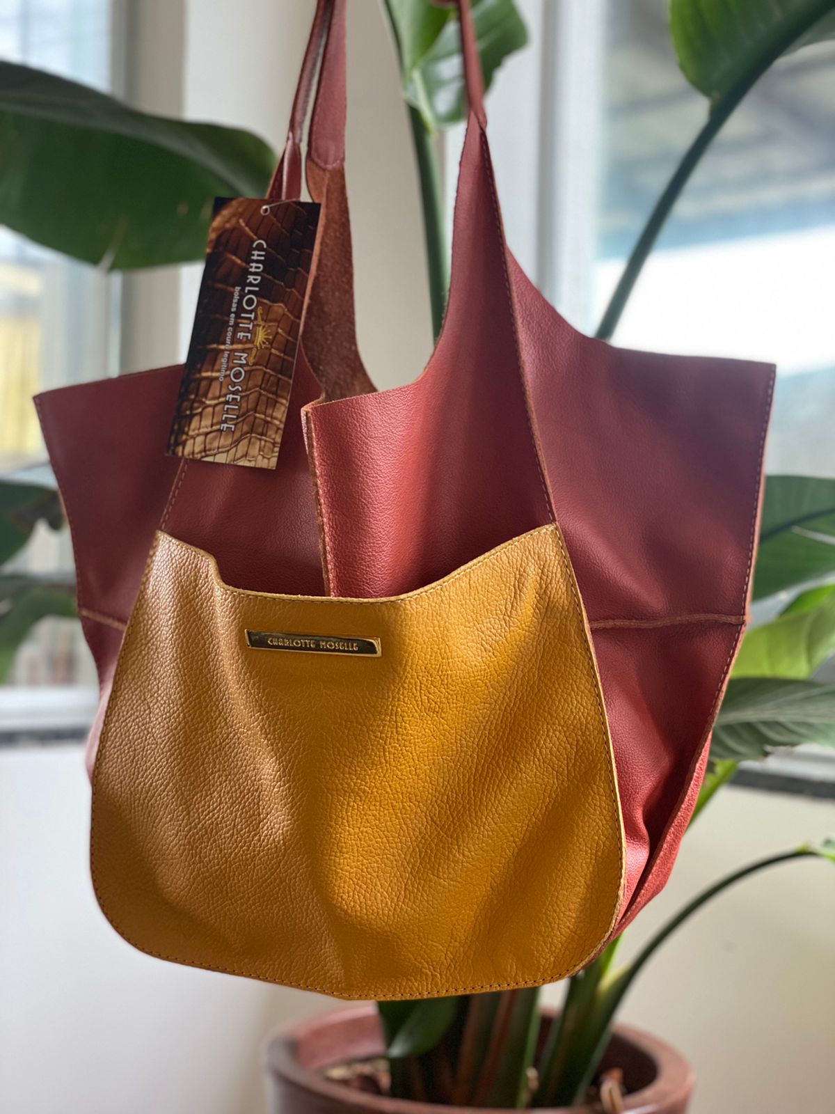 Bolsa rústica BARONNI em couro legítimo