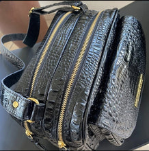 Carregar imagem no visualizador da galeria, Bolsa GREGA em couro legítimo