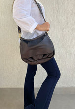 Carregar imagem no visualizador da galeria, Bolsa BOLÍVIA em couro legítimo