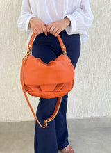 Carregar imagem no visualizador da galeria, Bolsa BOLÍVIA em couro legítimo