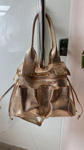 Carregar imagem no visualizador da galeria, Bolsa BARCELONA em couro legítimo