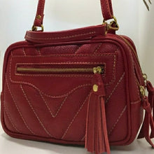 Carregar imagem no visualizador da galeria, Bolsa GÊNOVA MATELASSÊ em couro legítimo