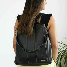 Carregar imagem no visualizador da galeria, Bolsa Mochila TOKYO antifurto em couro legítimo