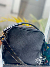 Carregar imagem no visualizador da galeria, Bolsa CANCUN em couro legítimo