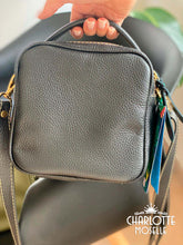 Carregar imagem no visualizador da galeria, Bolsa CANCUN em couro legítimo