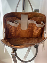 Carregar imagem no visualizador da galeria, Pasta Executiva para Notebook MANHATTAN em couro legítimo